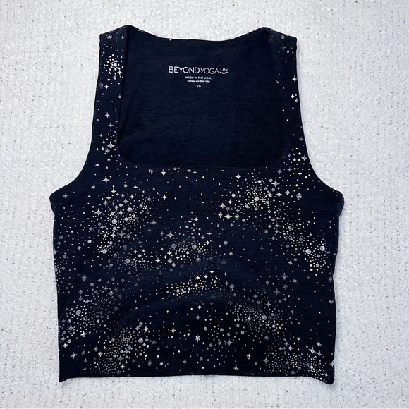 Beyond Yoga crop tank - Picture 2 of 4